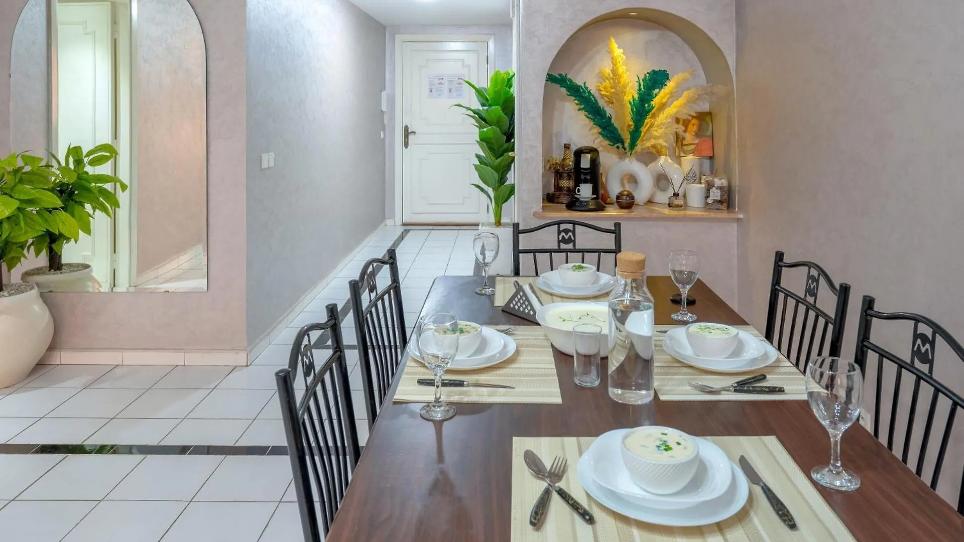 Grand Cozy Apartment In Heart Of Hivernage Марракеш